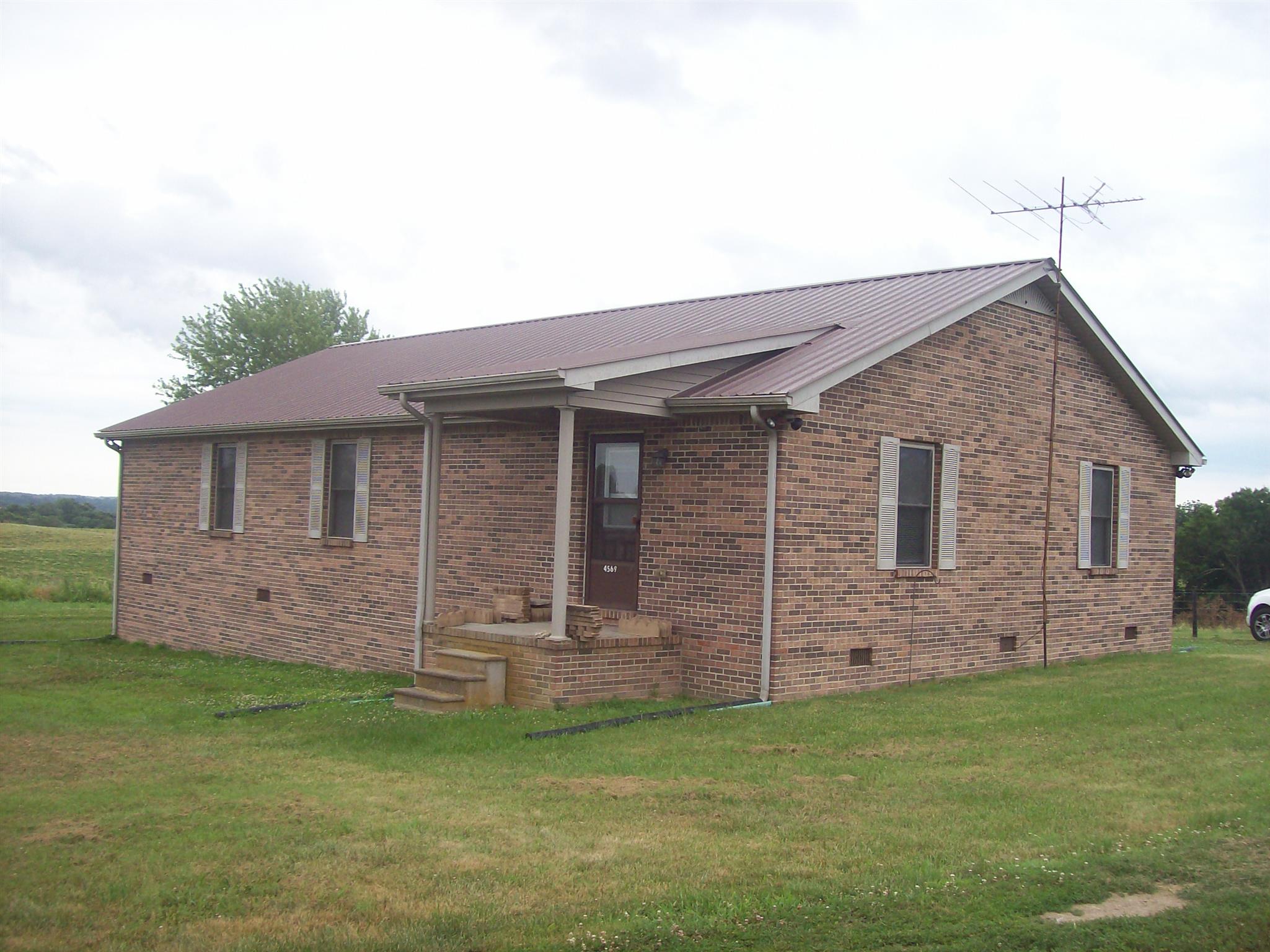 4569 Parkhurst Road Red Boiling Springs, TN 37150 - Photo 1 of 3