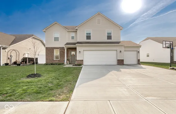 $409,900 | 923 Aurora Lane, Franklin, IN 46131
