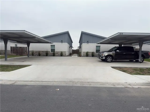 a view of parking area