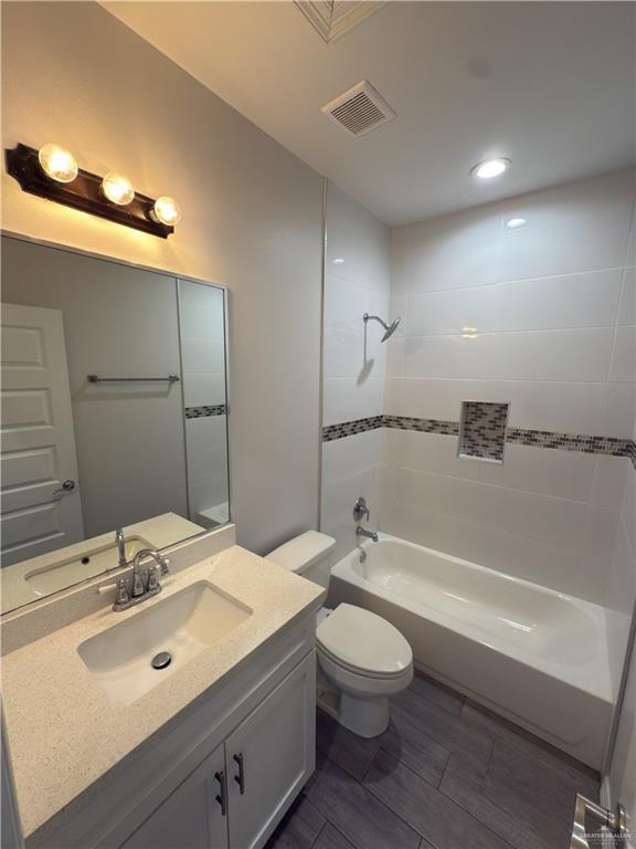 1619 Playa Drive, Unit 1 Weslaco, TX 78596 - Photo 10 of 11 a bathroom with a sink and a mirror