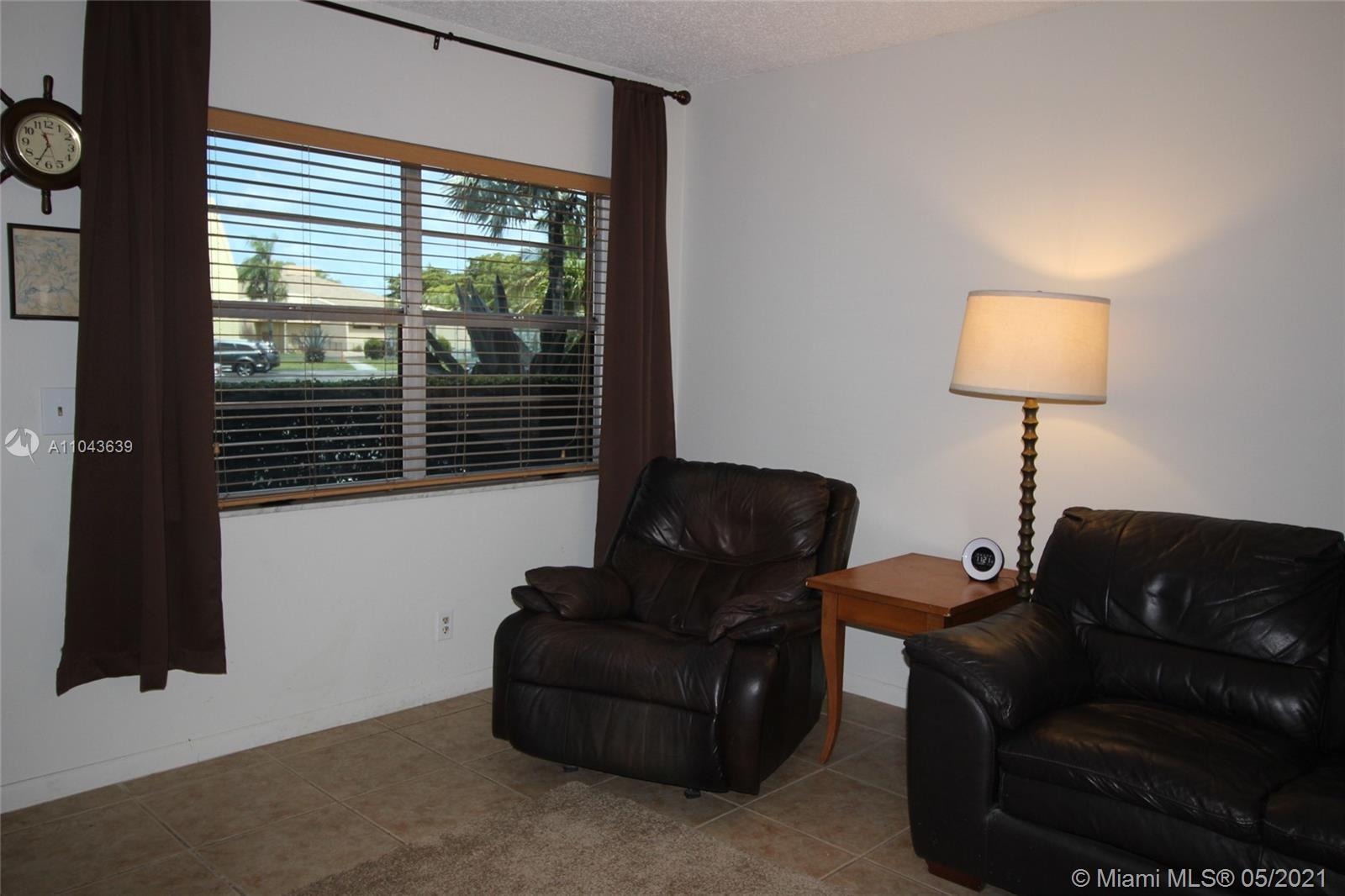 Royal Park Gardens Condominiums Margate, FL 33063 - Photo 5 of 24