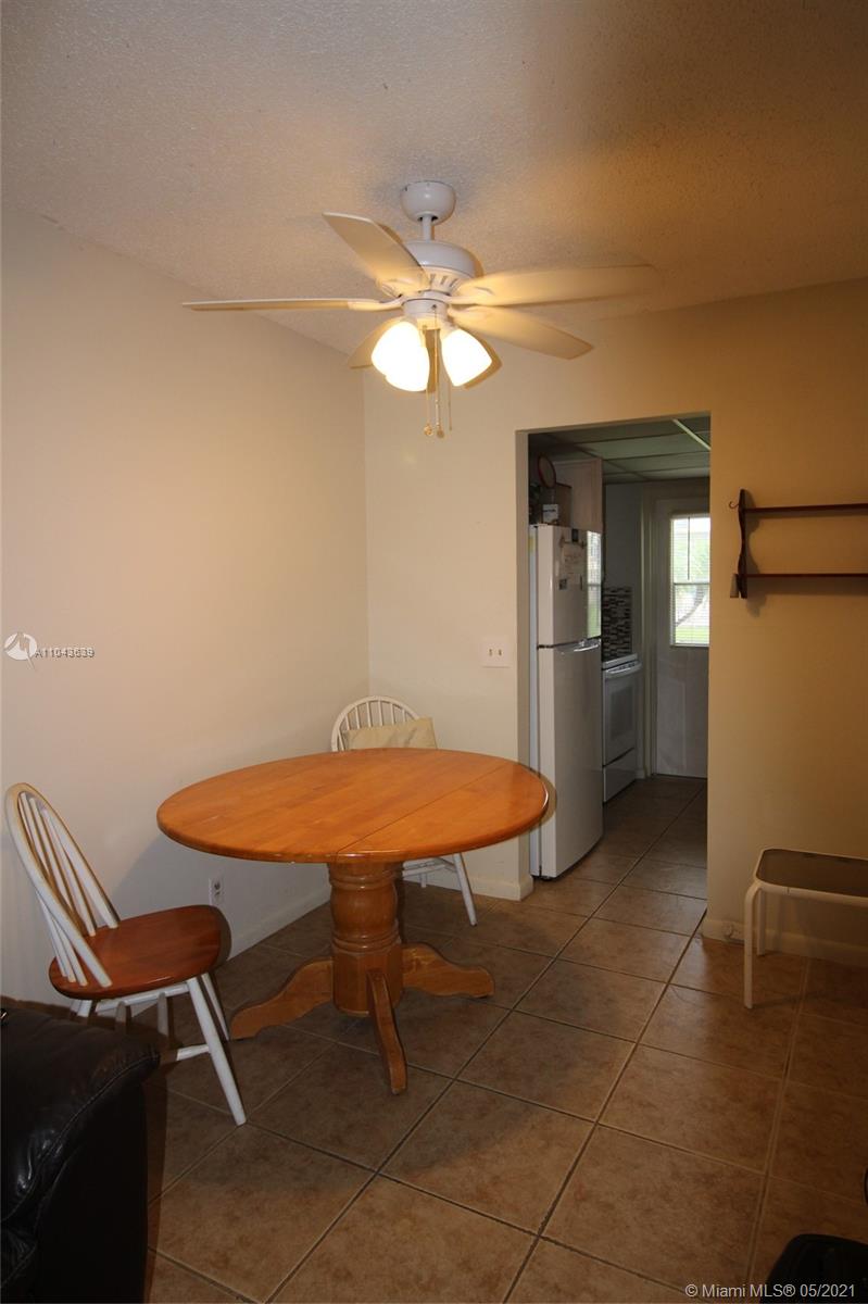 Royal Park Gardens Condominiums Margate, FL 33063 - Photo 7 of 24