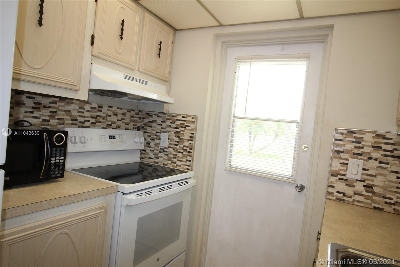 Royal Park Gardens Condominiums Margate, FL 33063 - Photo 9 of 24