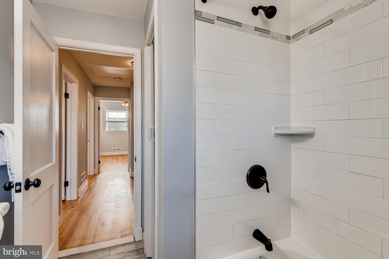 1547 Barrett Road Baltimore, MD 21207 - Photo 20 of 28
