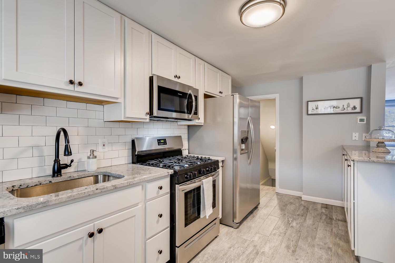 1547 Barrett Road Baltimore, MD 21207 - Photo 21 of 28