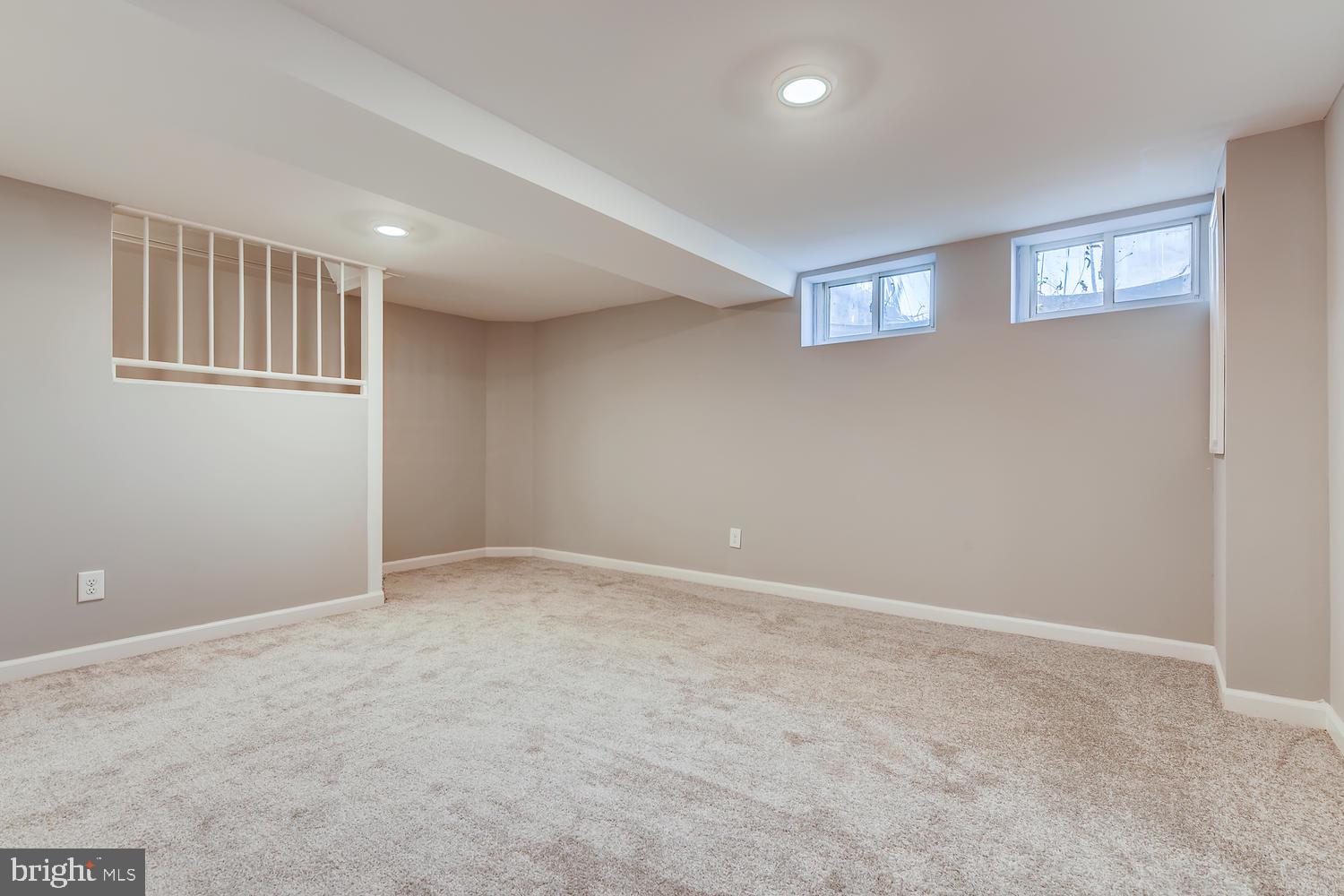 1547 Barrett Road Baltimore, MD 21207 - Photo 24 of 28