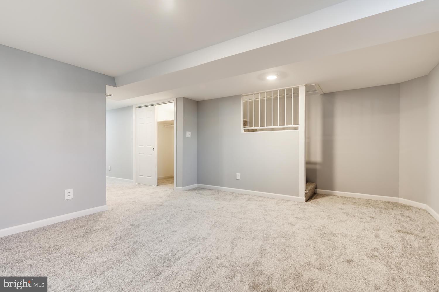 1547 Barrett Road Baltimore, MD 21207 - Photo 25 of 28