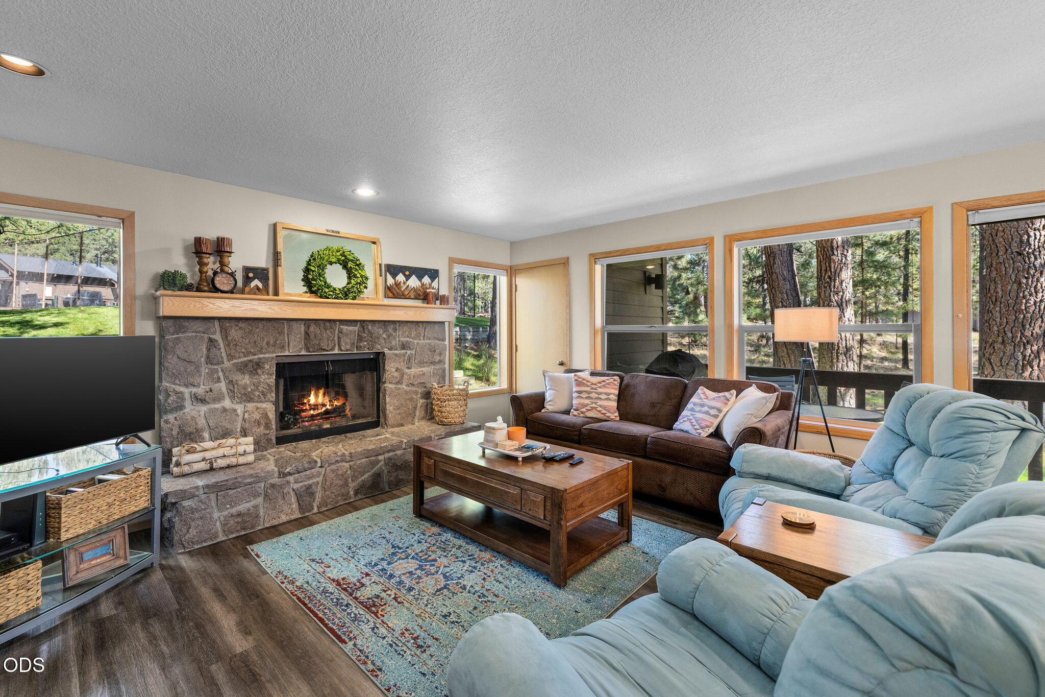 57340 Beaver Ridge Loop, Unit 17 Sunriver, OR 97707 - Photo 8 of 26 Gallery Image 8