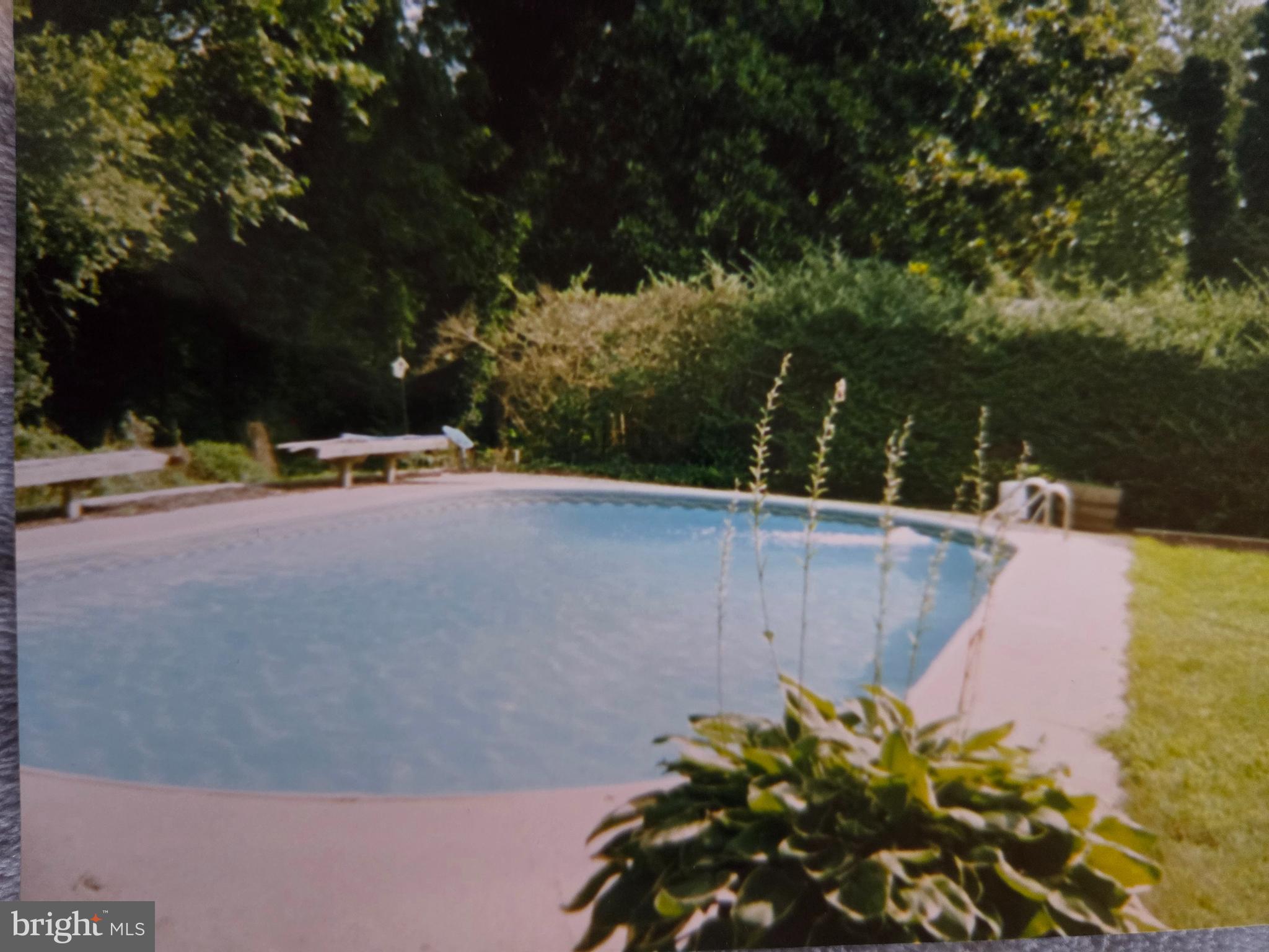 225 West Commerce Street Bridgeton, NJ 08302 - Photo 18 of 19 a view of a terrace with a bench