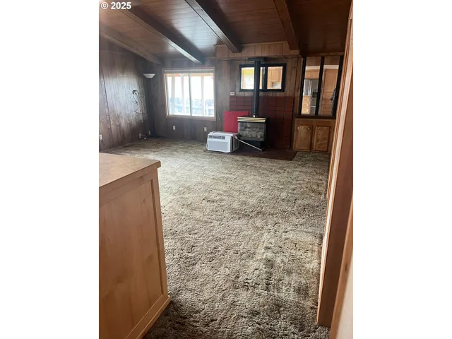 a view of washer and dryer