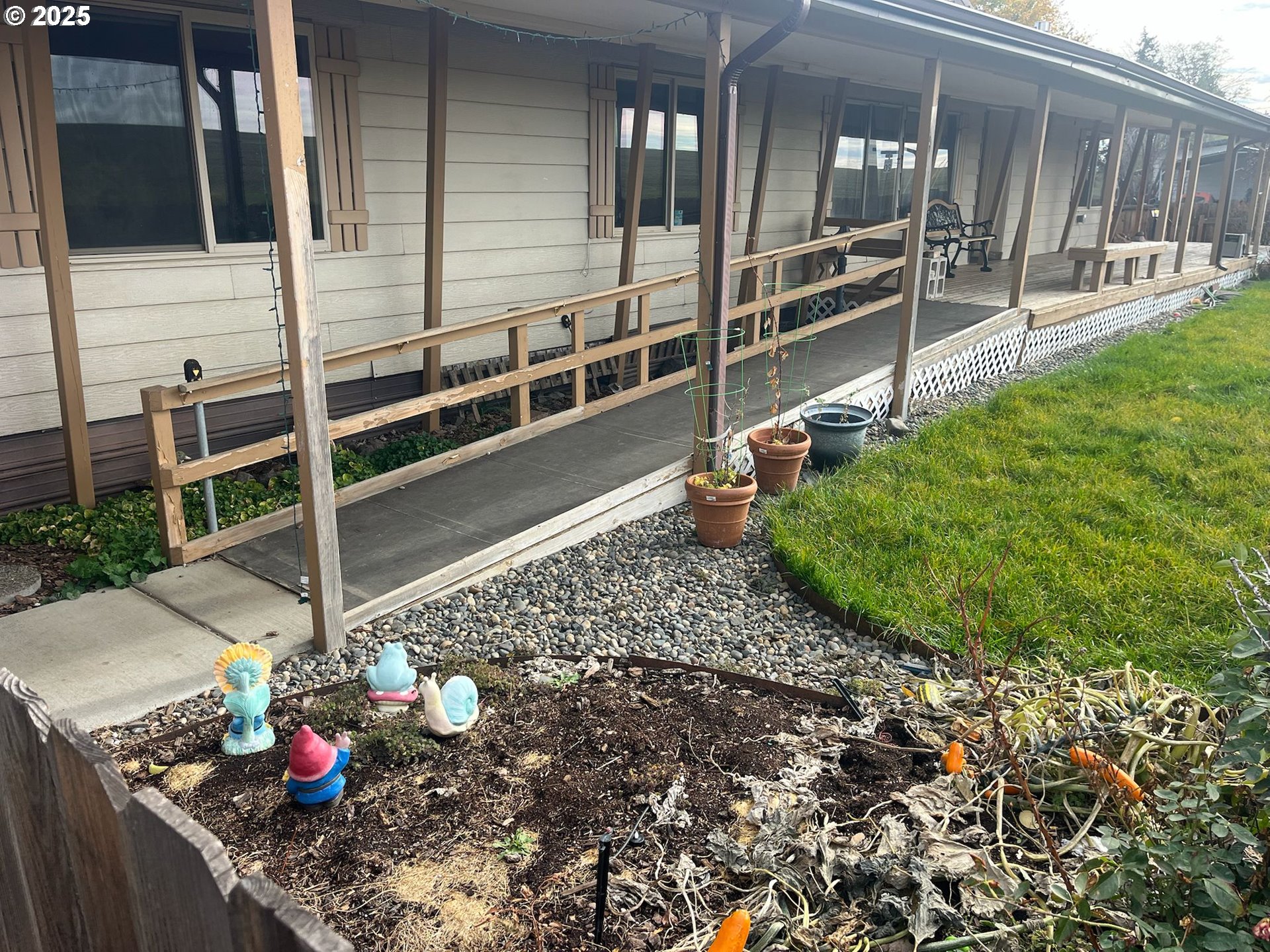 355 West Washington Street Athena, OR 97813 - Photo 29 of 32 a view of a porch with seating space