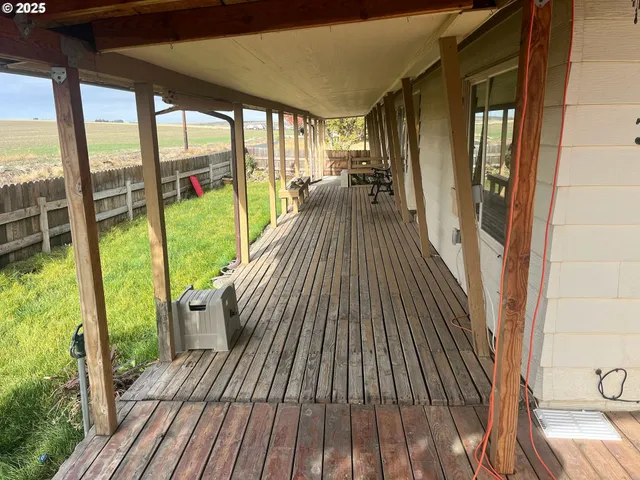 $220,000 | 355 West Washington Street, Athena, OR 97813