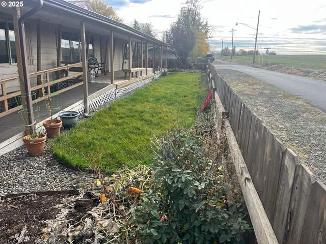 $220,000 | 355 West Washington Street, Athena, OR 97813