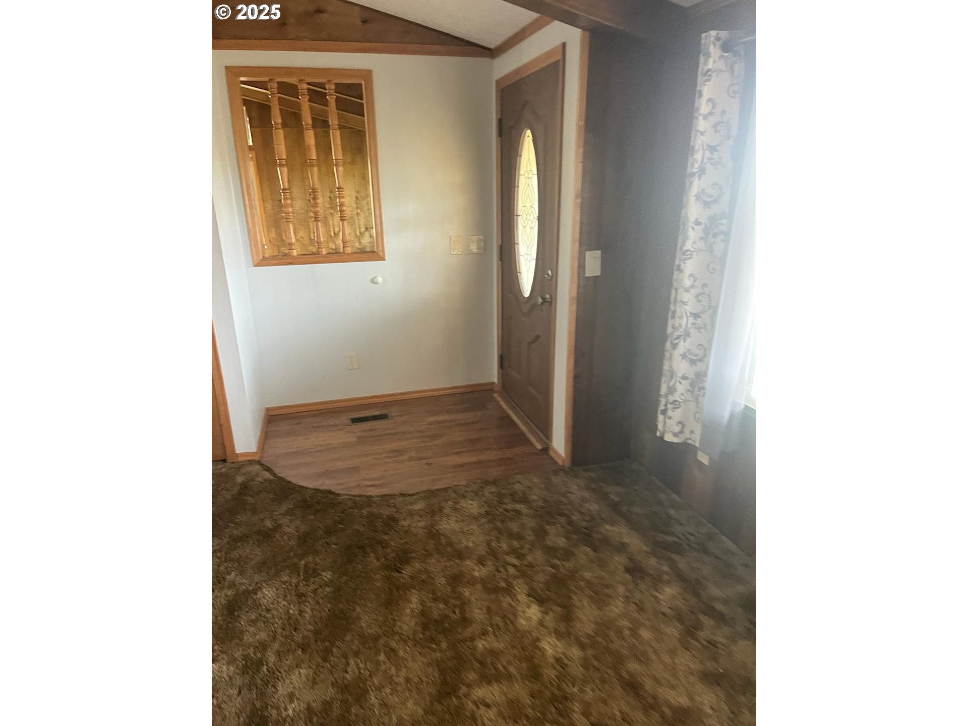 355 West Washington Street Athena, OR 97813 - Photo 7 of 32 a view of an empty room