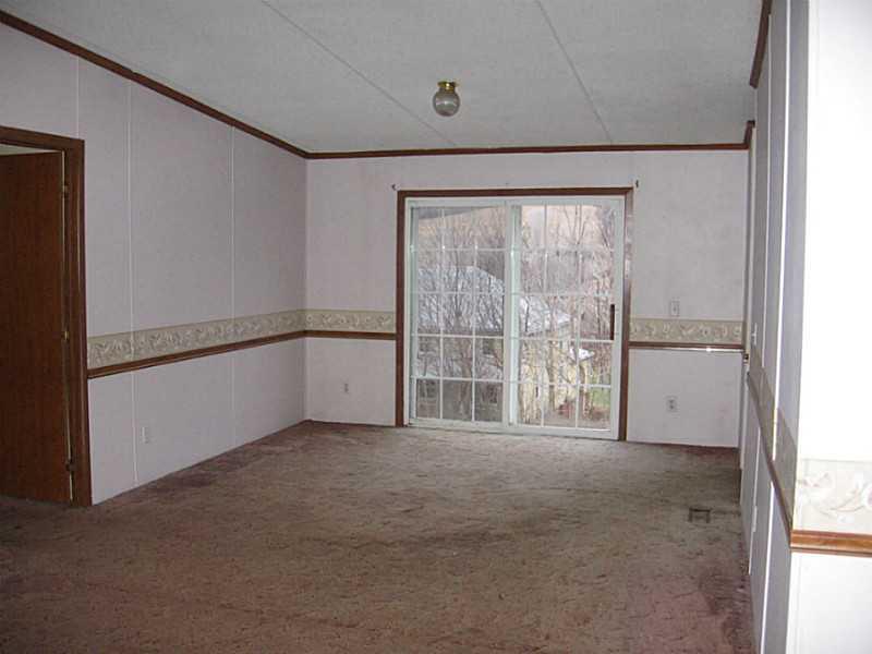 467 Turkeyfoot Trail Road Markleton, PA 15551 - Photo 2 of 17 Den/Family/Great Room.