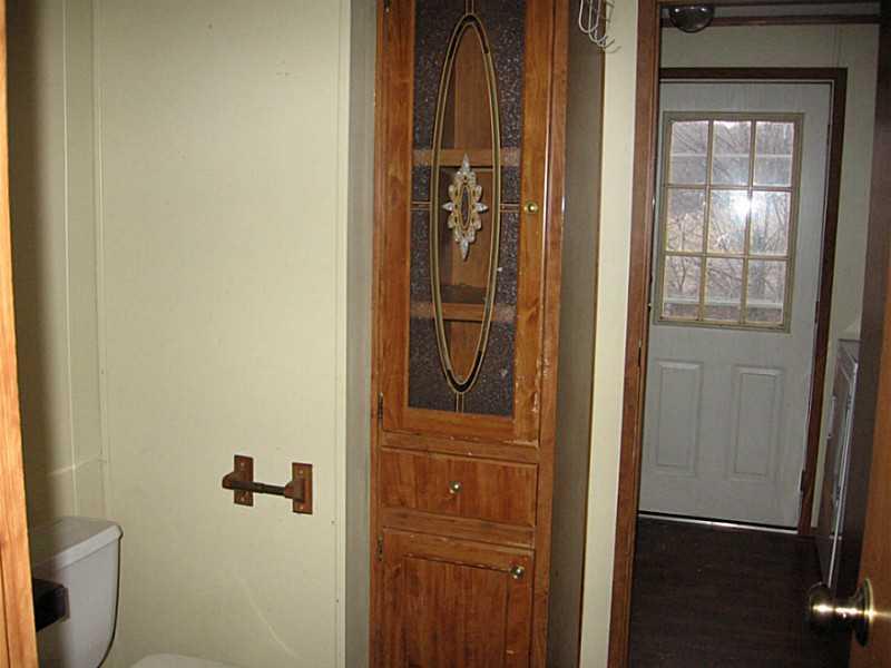 467 Turkeyfoot Trail Road Markleton, PA 15551 - Photo 12 of 17 Full Bath.