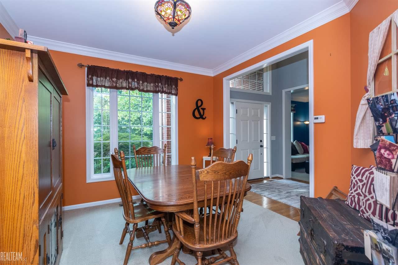 1052 Chesapeake Rochester Hills, MI 48307 - Photo 7 of 54