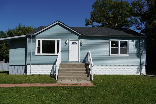 $176,500 | 123 North Glenwood Avenue, Glenwood, IL 60425