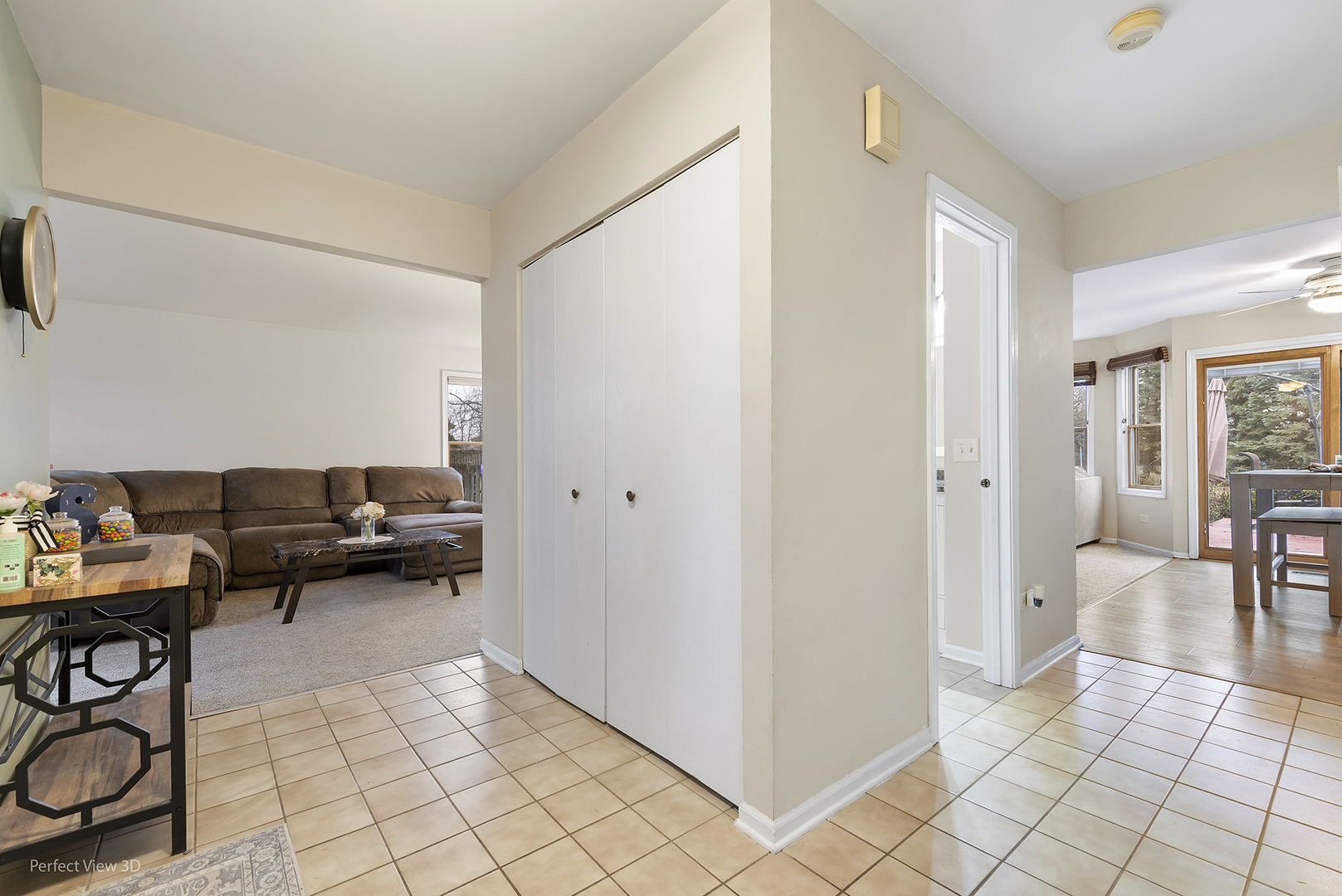 2001 Madison Avenue Gurnee, IL 60031 - Photo 11 of 26 a living room with furniture and a table