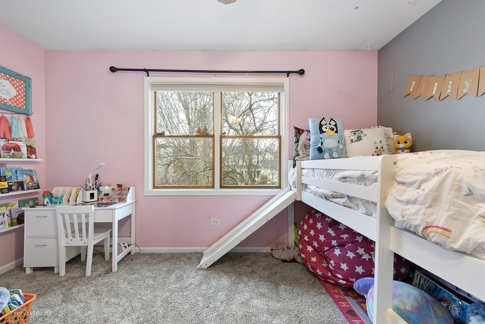 2001 Madison Avenue Gurnee, IL 60031 - Photo 15 of 26 a room with furniture a rug and a window