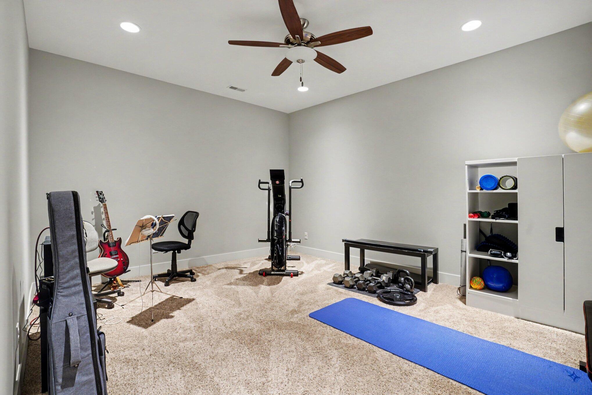 4001 Fox Woods Road St. Joseph, MI 49085 - Photo 36 of 42 027_file_2898