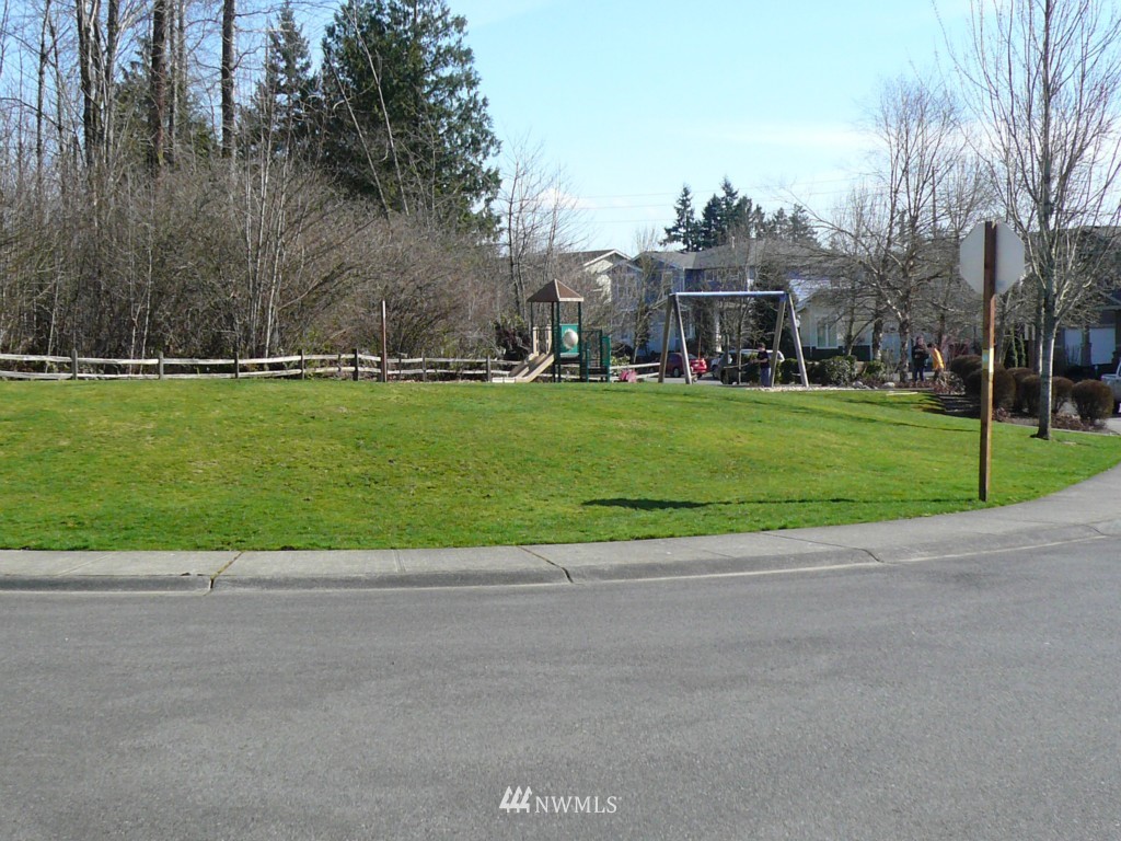 504 Pasco Place Northeast Renton, WA 98059 - Photo 23 of 25 Gallery Image 23