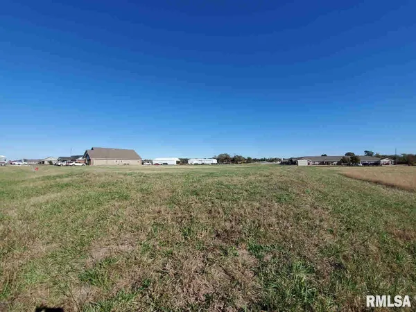 $180,000 | 972 South Commercial Street, Harrisburg, IL 62946