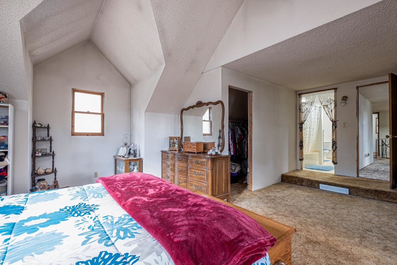 5905 East Eloika Road Elk, WA 99009 - Photo 14 of 34