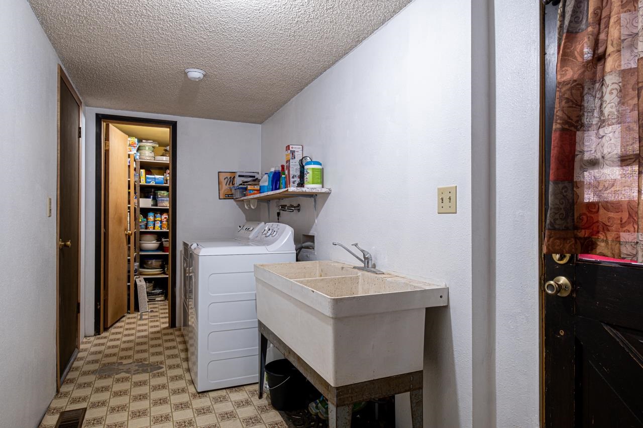 5905 East Eloika Road Elk, WA 99009 - Photo 23 of 34