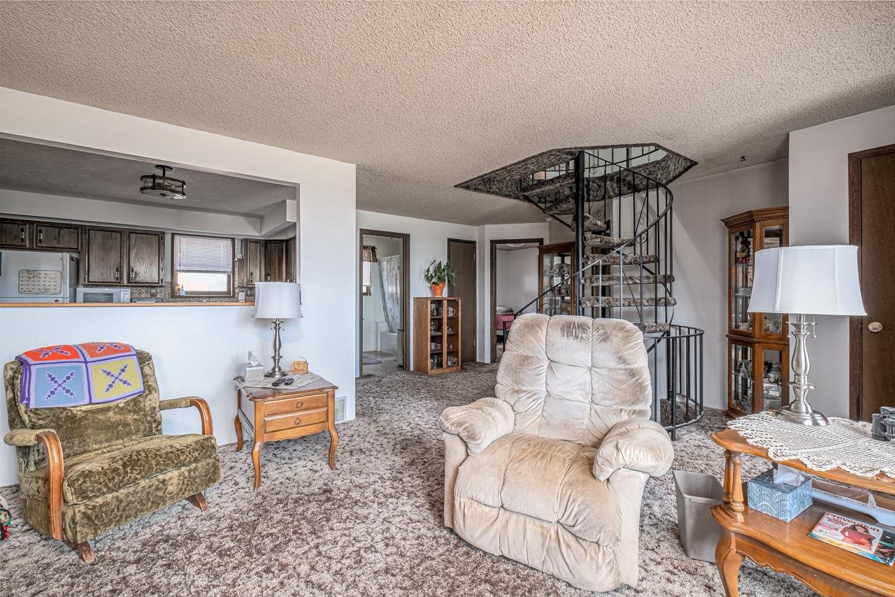 5905 East Eloika Road Elk, WA 99009 - Photo 7 of 34