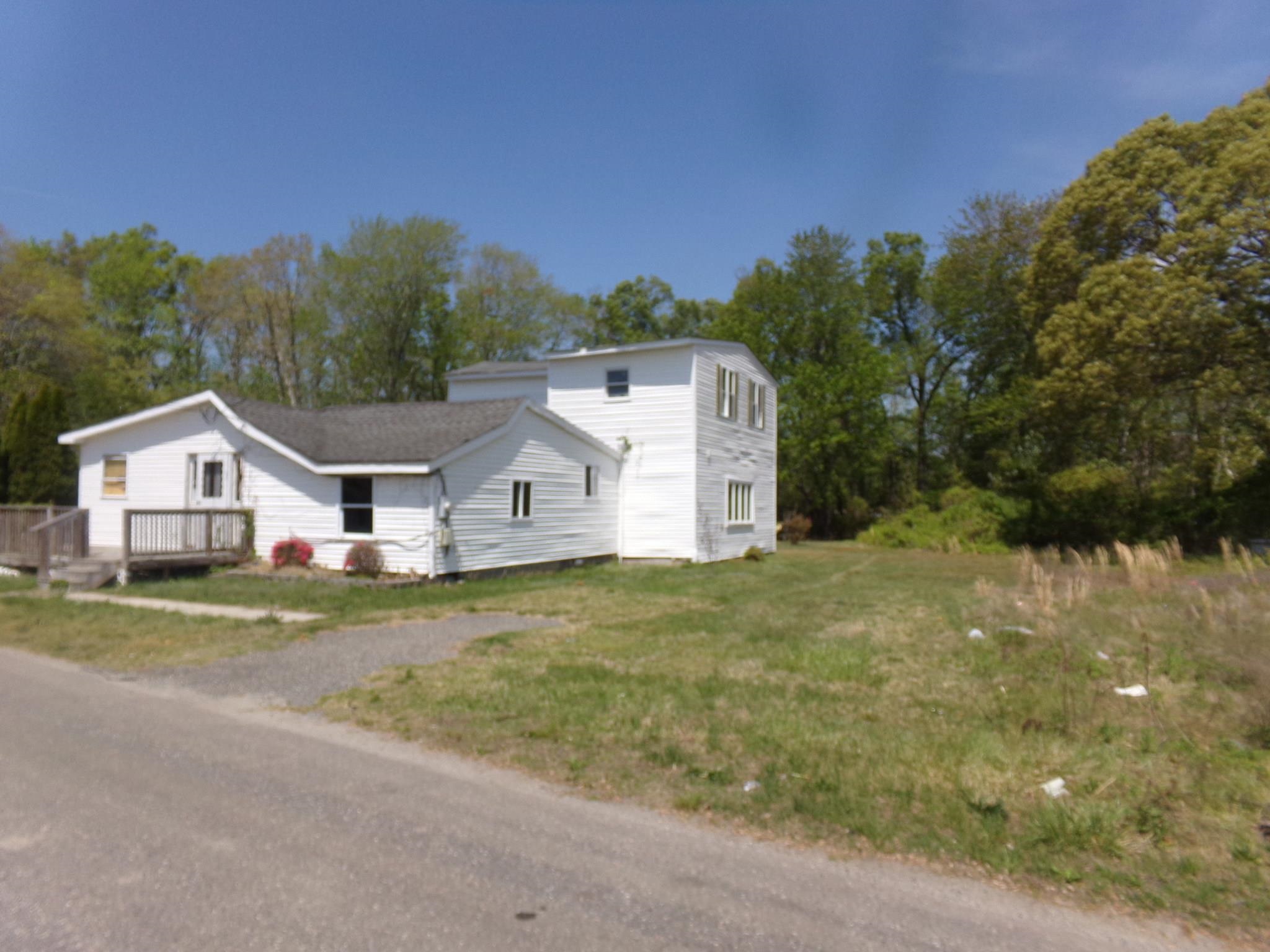 14 Gibson Avenue Whitesboro, NJ 08210 - Photo 2 of 25 front view of a house with a yard