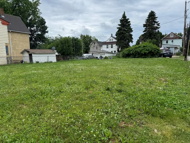 $5,000 | 223 North 33rd Street, Milwaukee, WI 53208