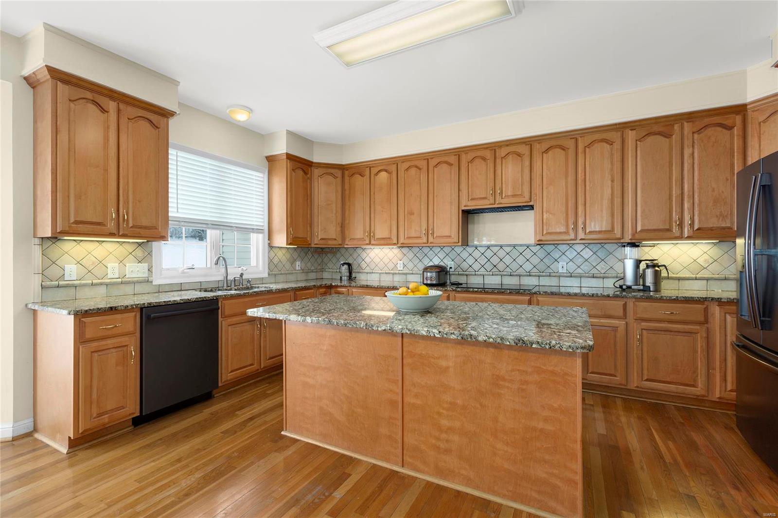 821 North Spoede Road Creve Coeur, MO 63141 - Photo 13 of 39