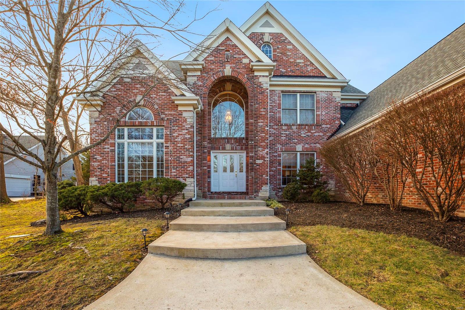 821 North Spoede Road Creve Coeur, MO 63141 - Photo 2 of 39