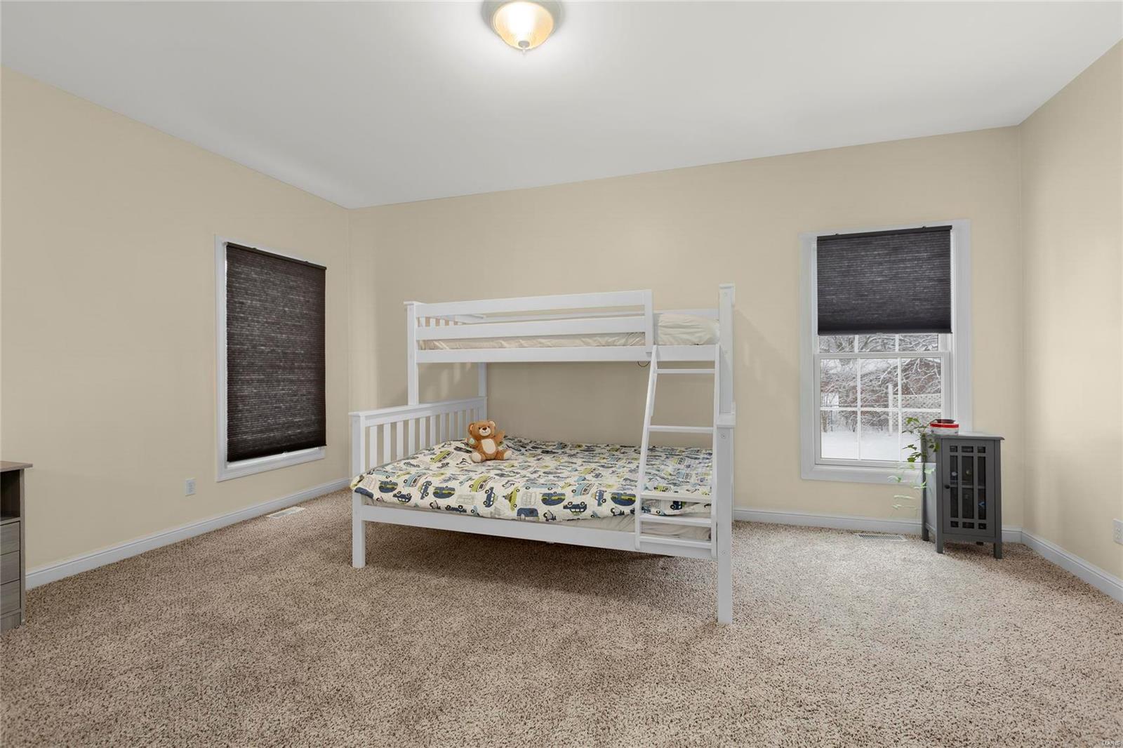 821 North Spoede Road Creve Coeur, MO 63141 - Photo 21 of 39