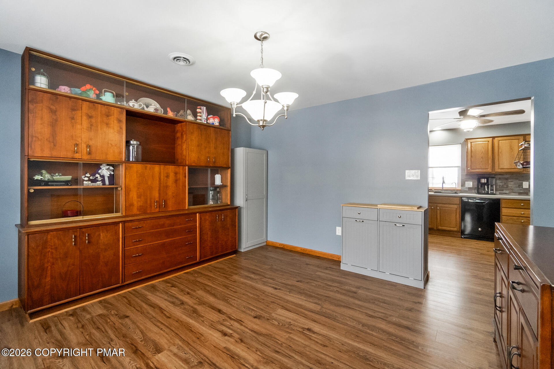 95 Benns Hill Road Bangor, PA 18013 - Photo 33 of 70 a kitchen with stainless steel appliances granite countertop a refrigerator and a sink