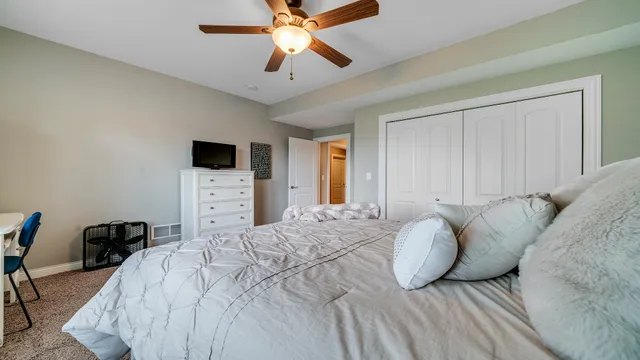 $679,000 | 1815 White Pines Drive, Dixon, IL 61021