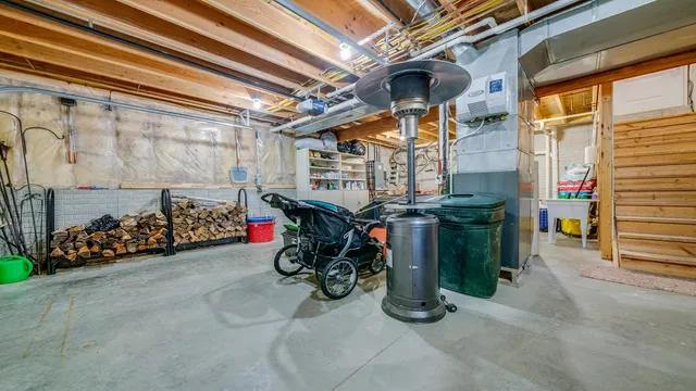 $679,000 | 1815 White Pines Drive, Dixon, IL 61021