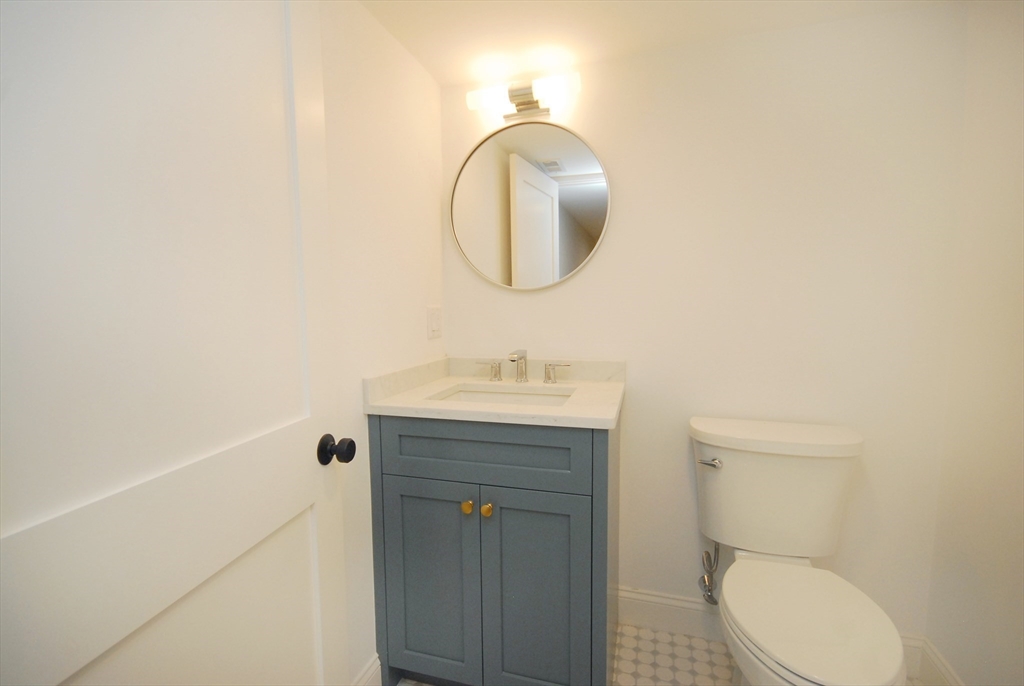 1053 Main Street Concord, MA 01742 - Photo 32 of 38