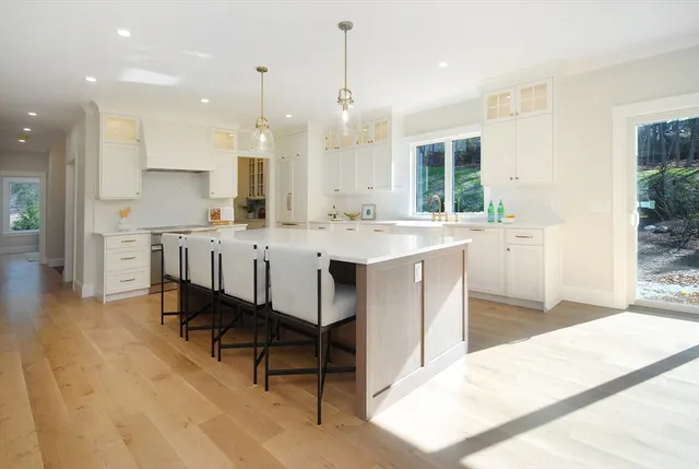 $2,495,000 | 1053 Main Street, Concord, MA 01742