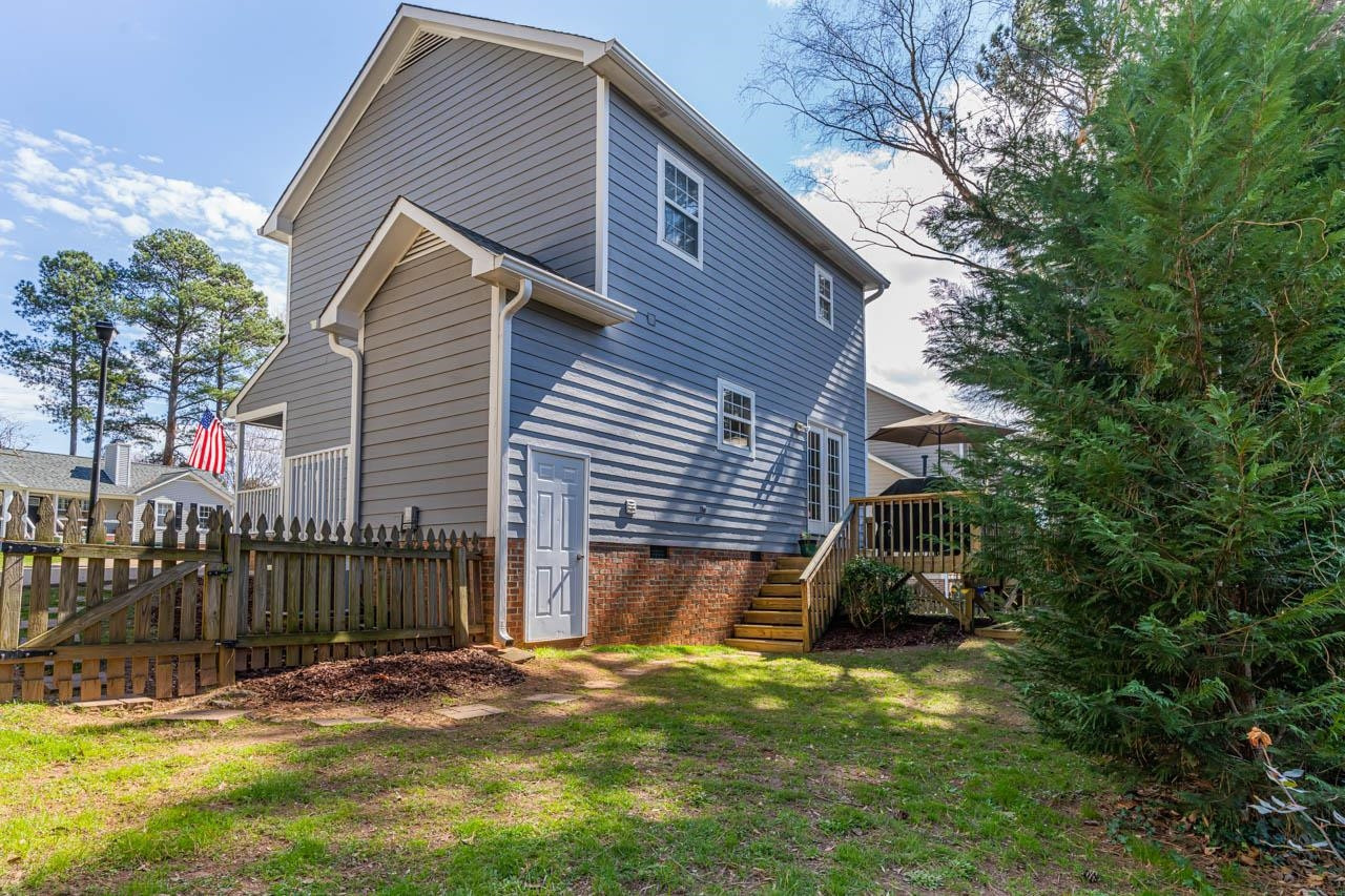 1104 Stoneferry Lane Raleigh, NC 27606 - Photo 34 of 46 Photo 34