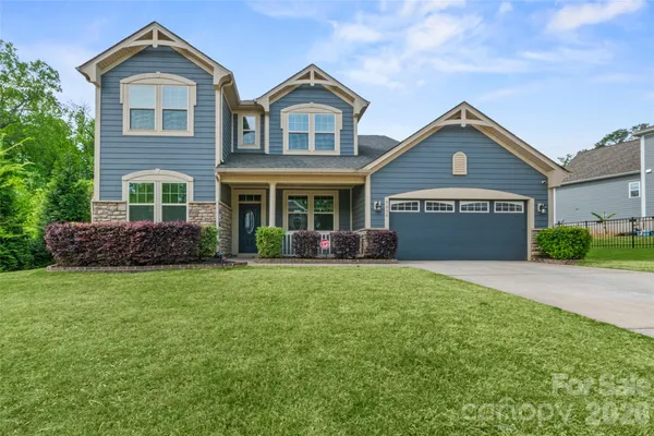 $600,000 | 5036 Watersail Way, Clover, SC 29710