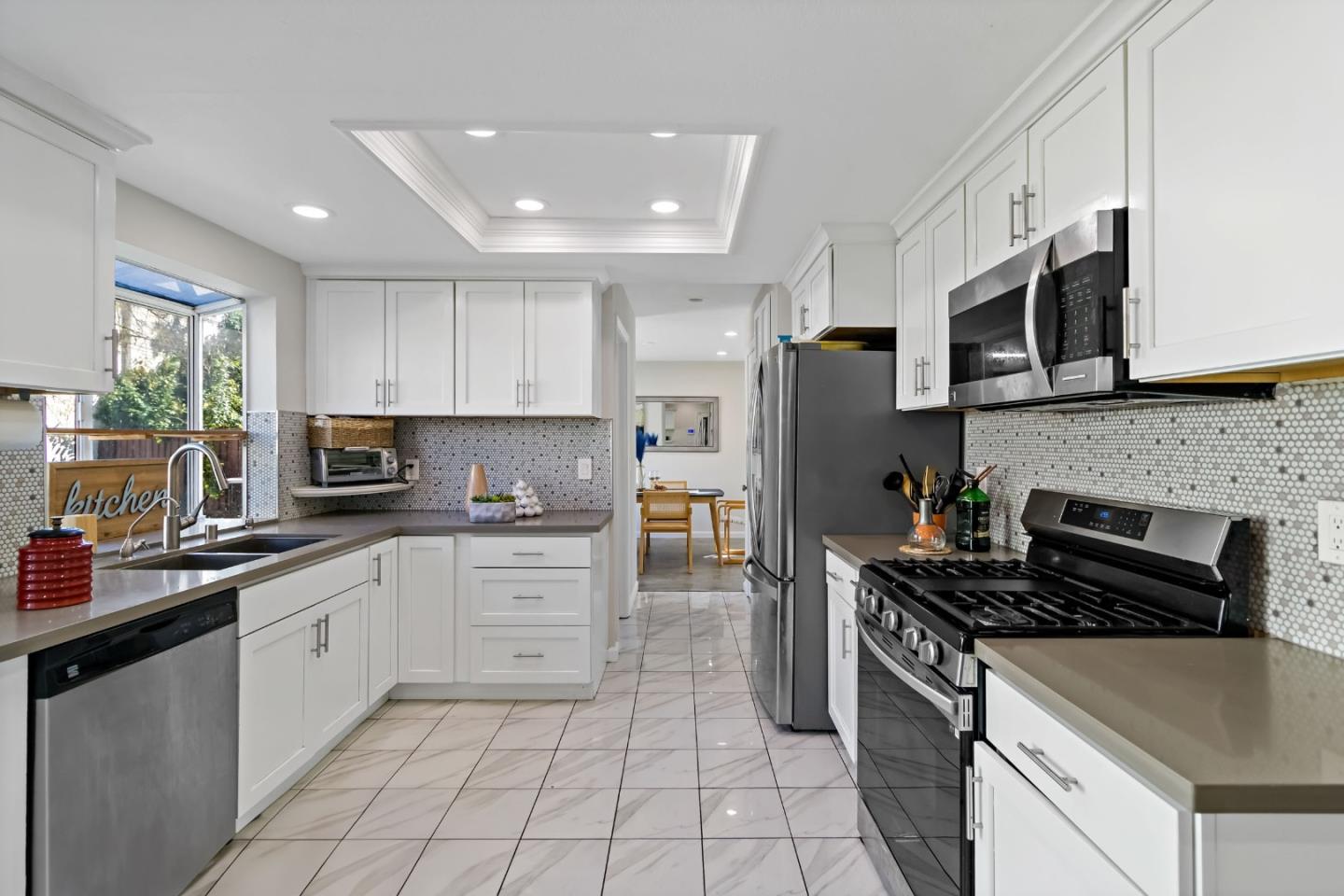 5358 Matthew Terrace Fremont, CA 94555 - Photo 5 of 59