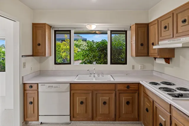 $990,000 | 254 Del Mesa Carmel, Carmel, CA 93923