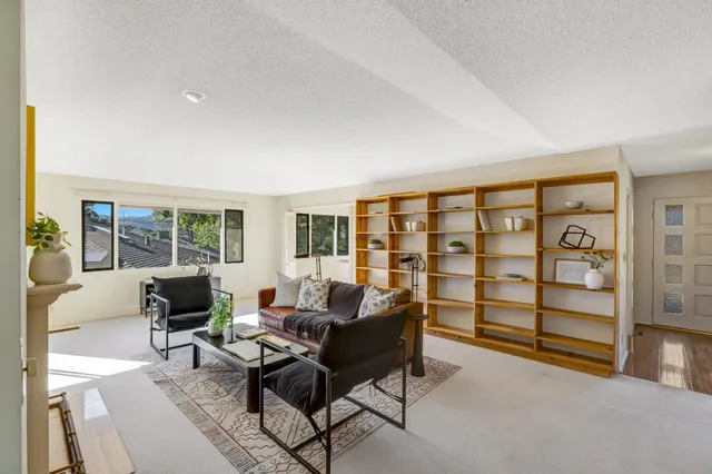 $990,000 | 254 Del Mesa Carmel, Carmel, CA 93923