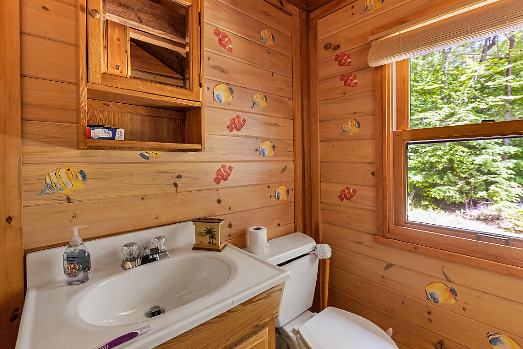 8 Horseshoe Road Winthrop, ME 04364 - Photo 17 of 44 17