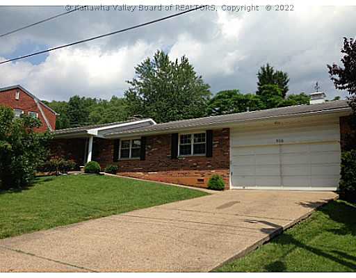 906 Valley Road Charleston, WV 25302 - Photo 2 of 14 Exterior Front.