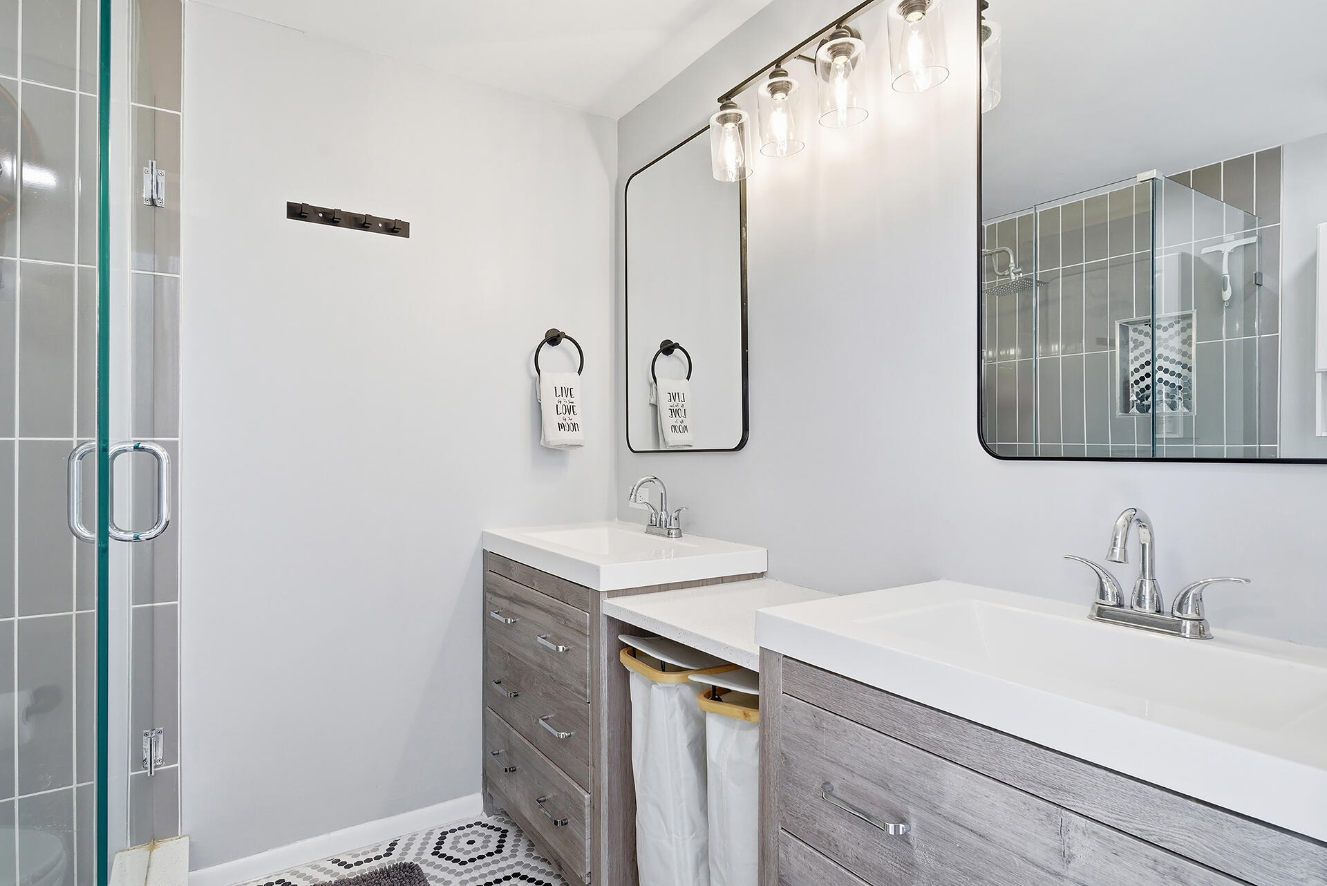 6818 68th Way West Palm Beach, FL 33409 - Photo 12 of 31 6818-68TH-WAY-33409-II-021