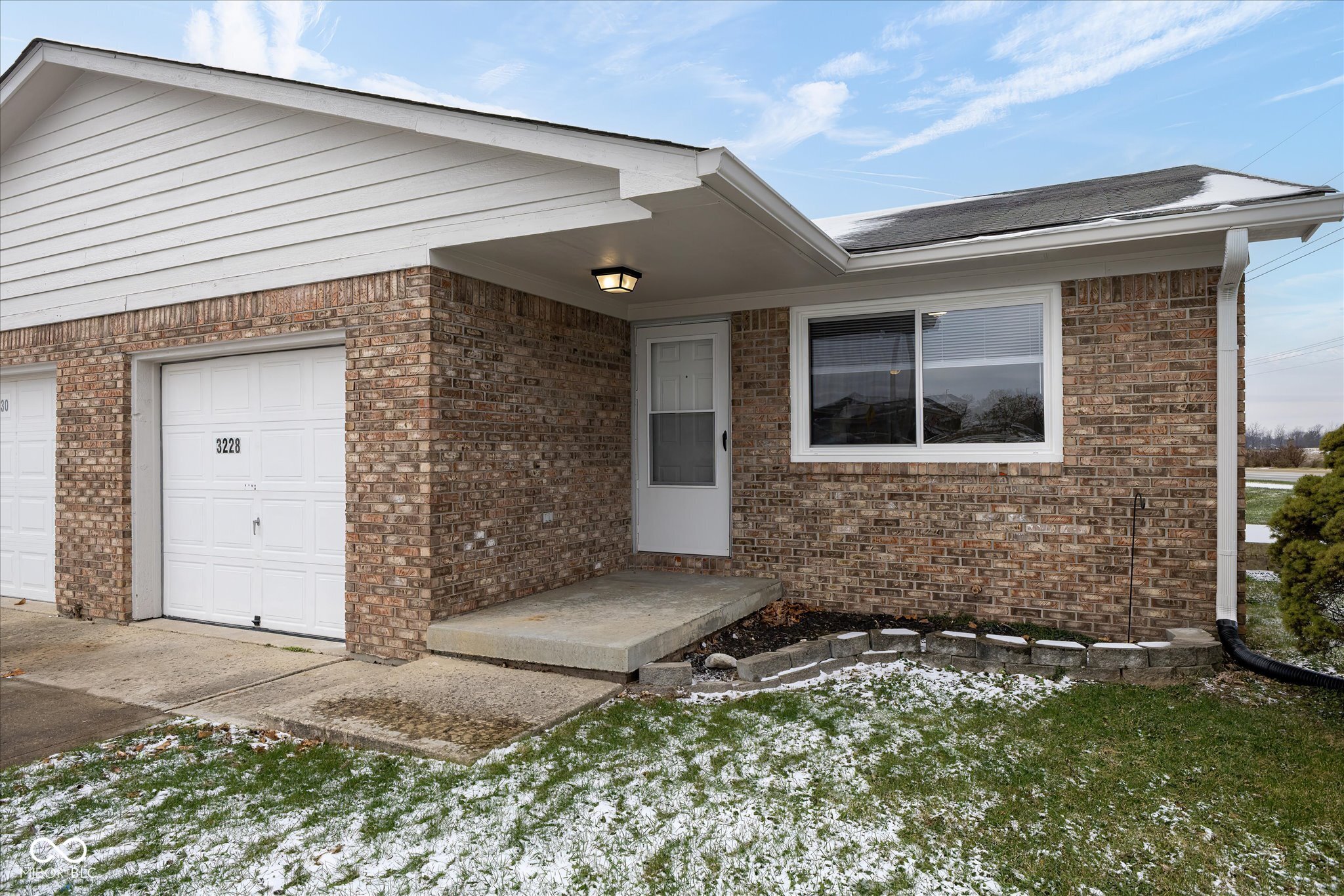 3228-3230 Smith Road Plainfield, IN 46168 - Photo 3 of 19 Gallery Image 3