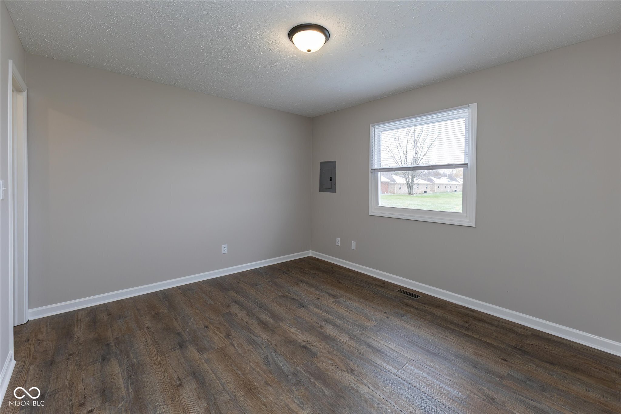 3228-3230 Smith Road Plainfield, IN 46168 - Photo 7 of 19 Gallery Image 7
